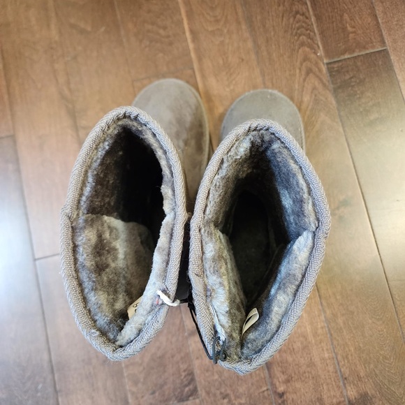 Gray Suede Boots - Picture 4 of 6